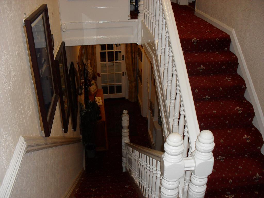 Roker View Guest House Sunderland  Kültér fotó